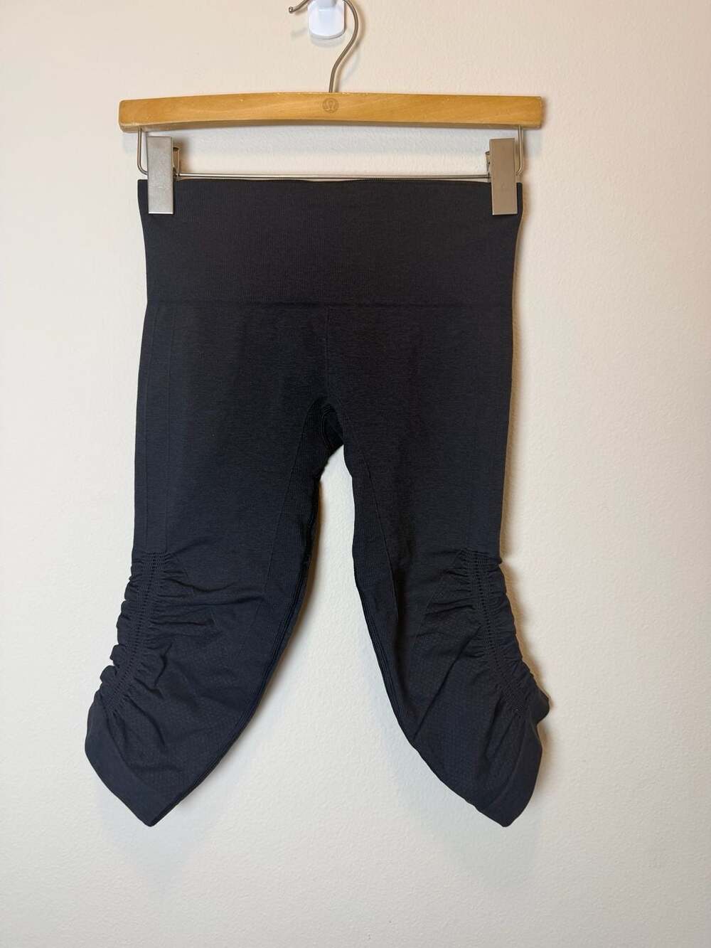 Lululemon In The Flow Crop Ruched Scrunch Leggings Black